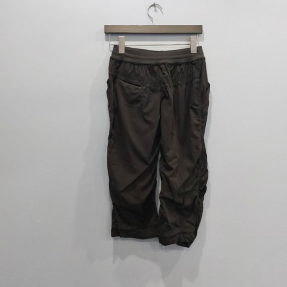 Lululemon Hip Hop Crop Branch (Brown) Size 6 - Picture 4 of 7